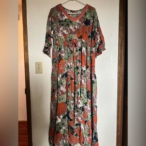 Women’s Minelli maxi dress. Size xl